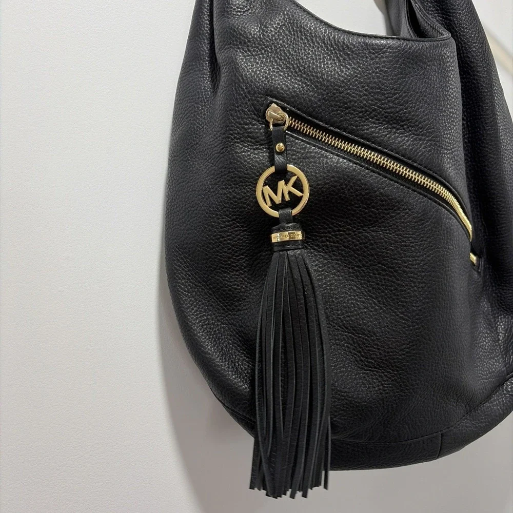 MK Charm Tassel Large Black Leather Slouchy Hobo Handbag Purse Perfect Cond